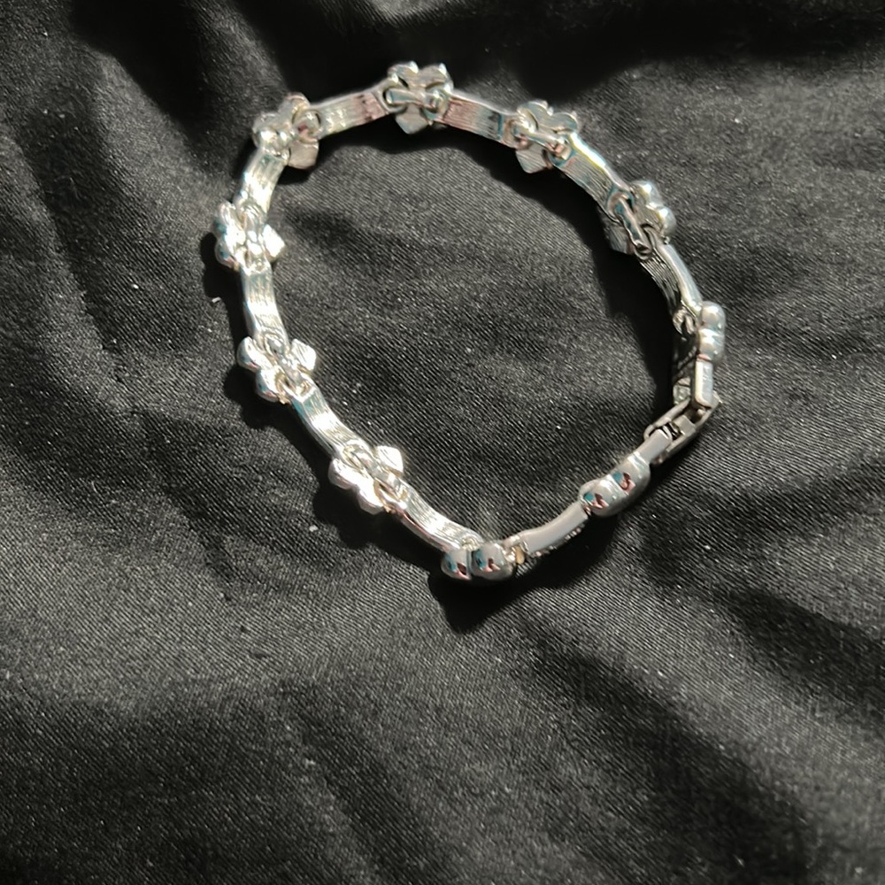 Silver Heart bracelet - Picture 2 of 3